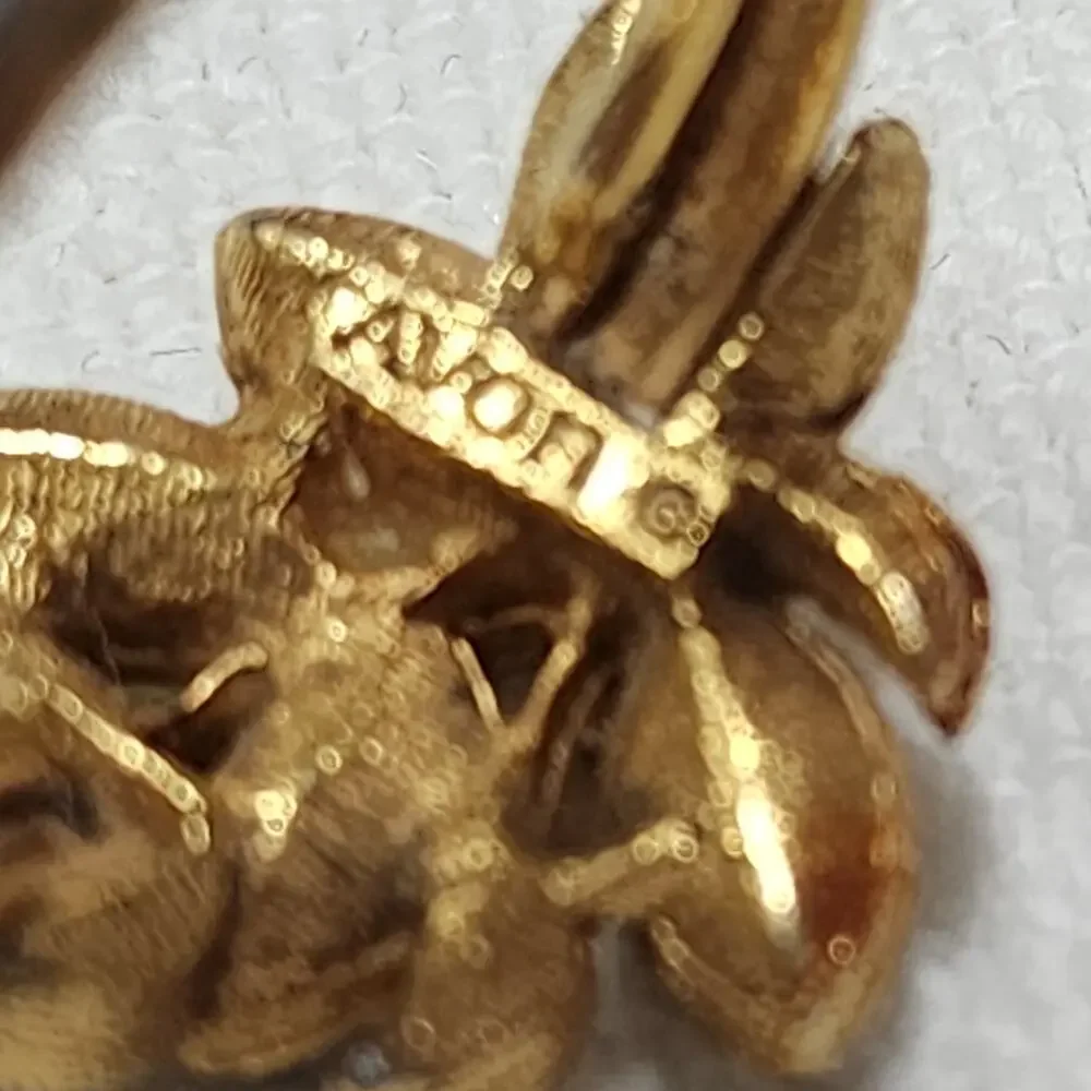 Leaf Lights Sz 3 Ring Green Citron Rhinestone Crystals Gold Tone Avon Vtg 1970s